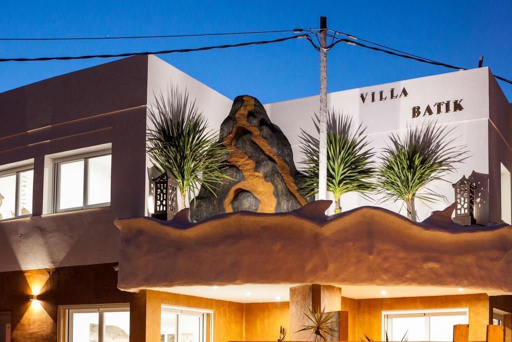 Vista Roses Mar - Villas Batik ภายนอก รูปภาพ