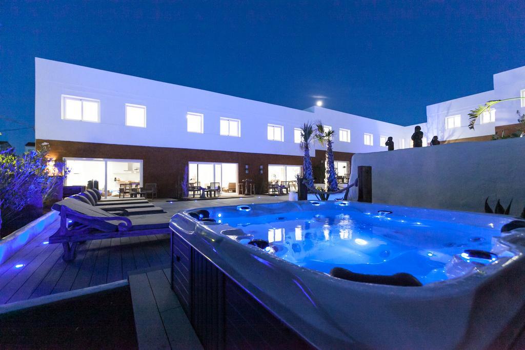 Vista Roses Mar - Villas Batik ภายนอก รูปภาพ