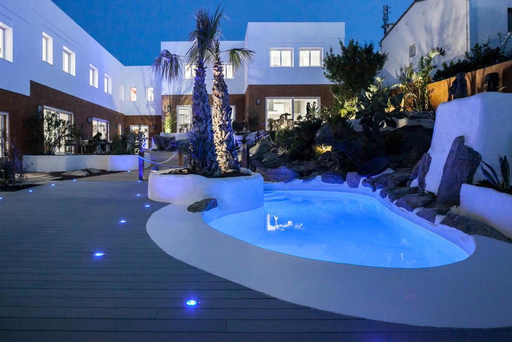 Vista Roses Mar - Villas Batik ภายนอก รูปภาพ