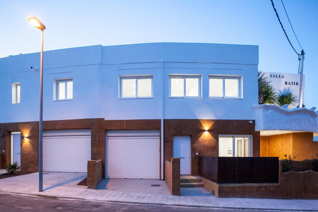 Vista Roses Mar - Villas Batik ภายนอก รูปภาพ