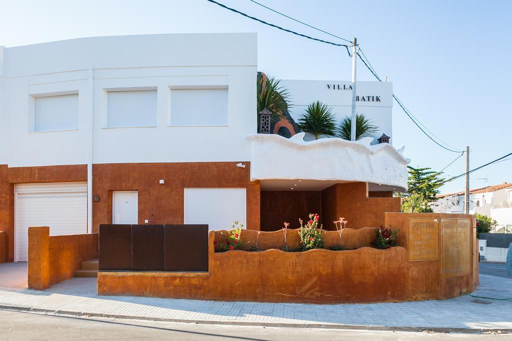 Vista Roses Mar - Villas Batik ภายนอก รูปภาพ